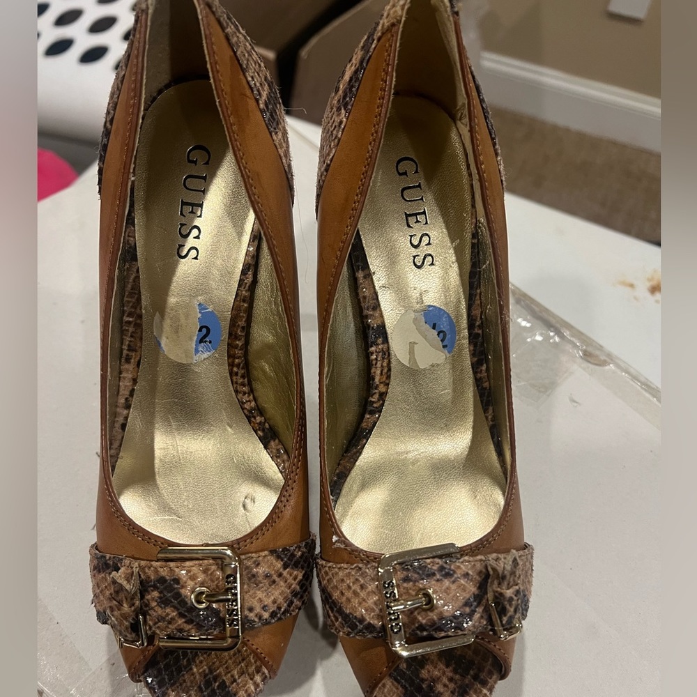 Guess snake heel 6.5